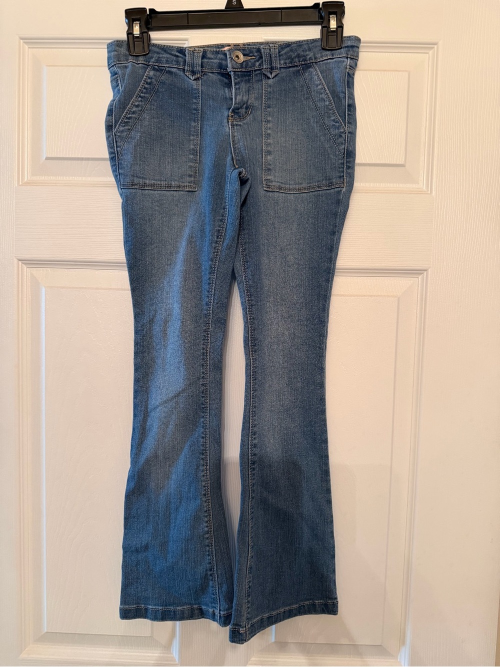Squeeze Women's Blue Denim Patch Pocket Utility Jeans